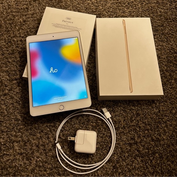 iPad Mini 4th generation 128 GB Wi-Fi only - Picture 2 of 5